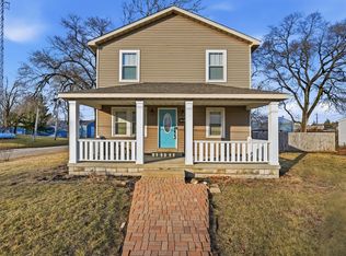 122 9th St SW, Demotte, IN 46310