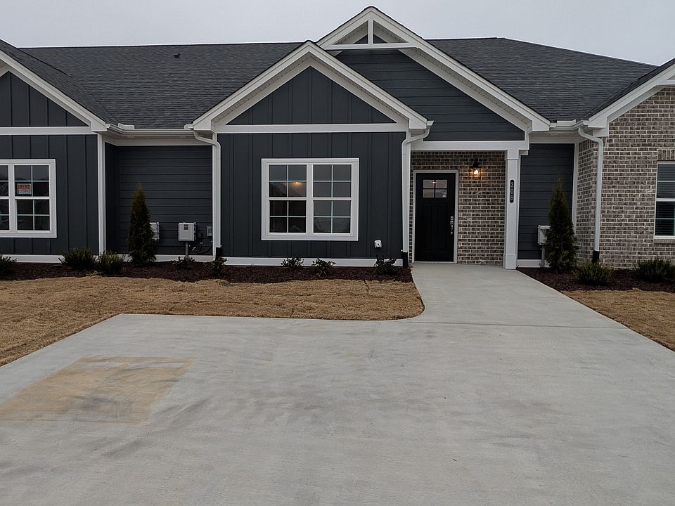 1st image of 308 Bellingham Dr NE #1B