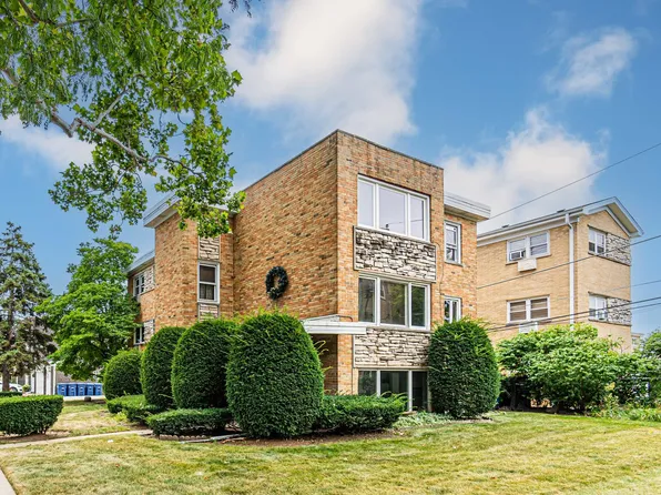 1044 Willson Dr, Des Plaines, IL 60016