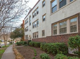 915 Spotswood Ave Norfolk, VA, 23517 - Apartments for Rent | Zillow