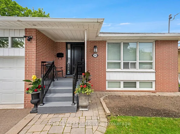 2894 Weston Rd, Toronto, ON M9M 2S5