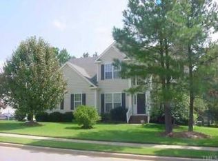 406 Ravenstone Dr, Cary, NC 27518