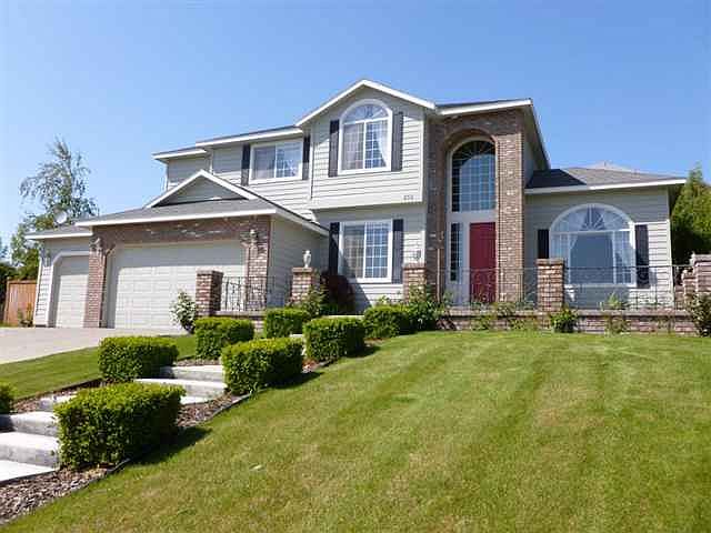 1st image of 256 Englewood Dr