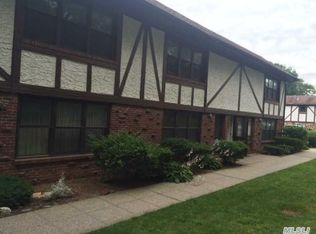 115 Bailey Ct, Middle Island, NY 11953