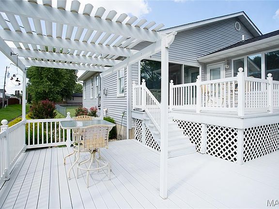 3rd image of 75 Sundew Ln
