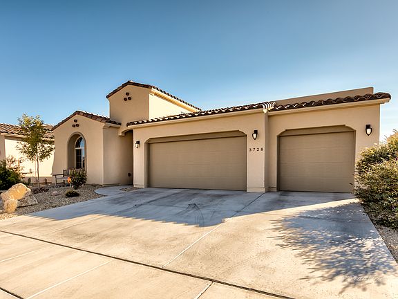 3rd image of 3728 Sienna Ave