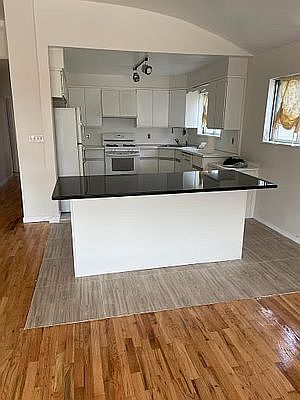 1st image of 173 Slater Blvd #2