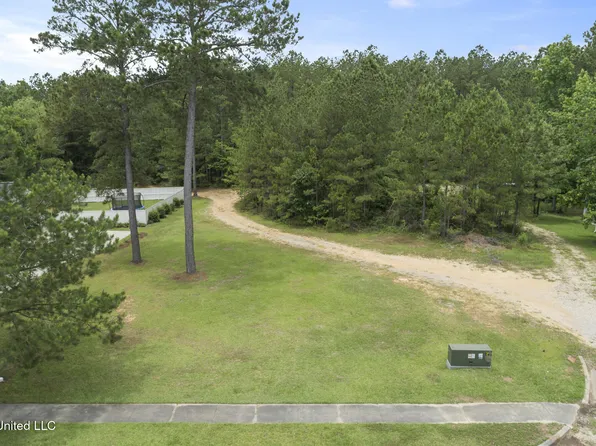 2 S Of Flds #K1, Hattiesburg, MS 39402