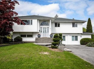 132 Hayrick Ln, Commack, NY 11725