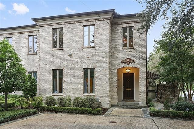 1st image of 961 Harrison Ave