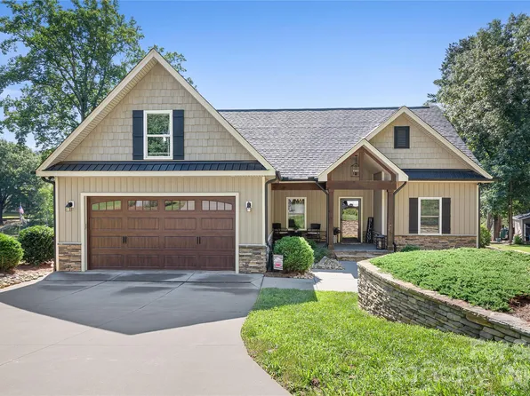 3931 Reid Cir, Sherrills Ford, NC 28673