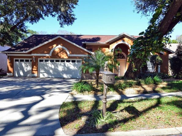4305 Round Lake Ct