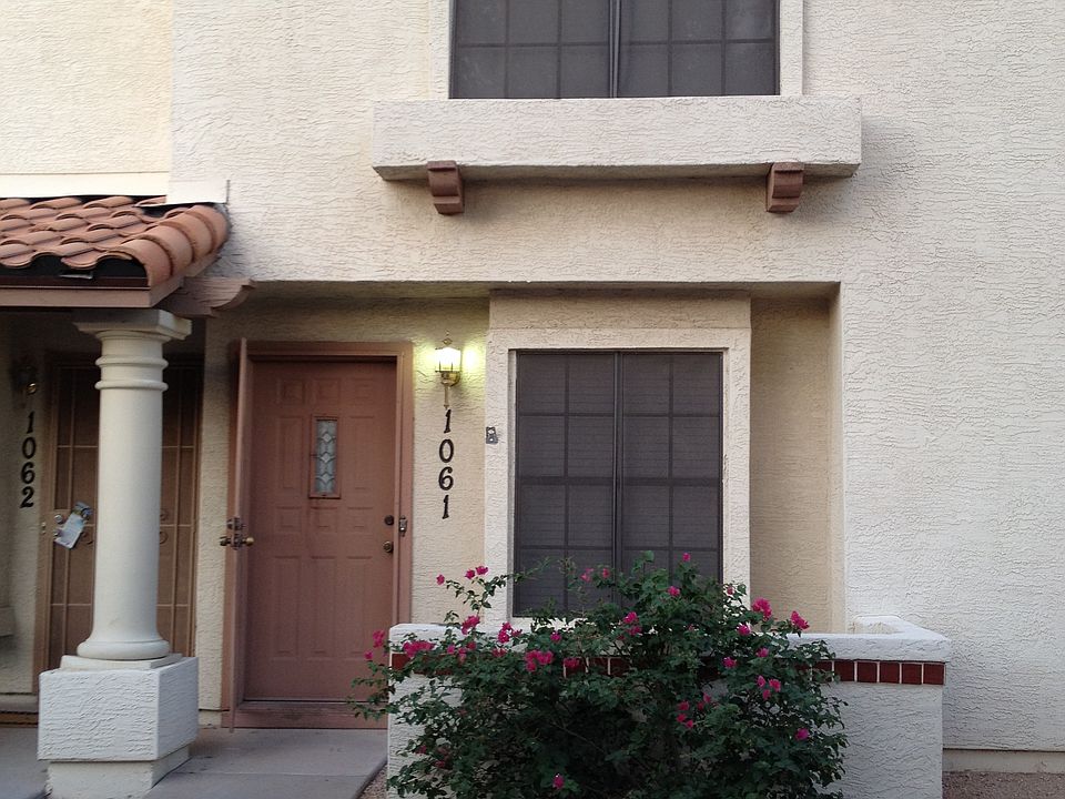 1st image of 921 W University Dr Unit 1061
