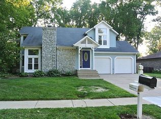 901 Vanceburg Dr, Indianapolis, IN