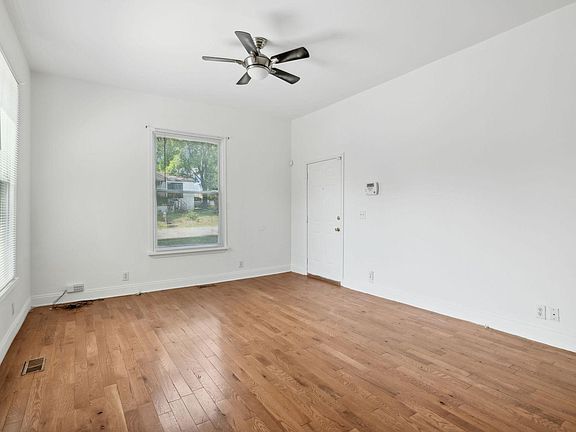 4th image of 301 Queen Ave