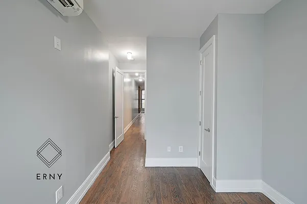 Rented by ERNY LLC | media 32