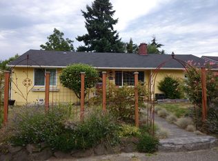 9039 34th Ave SW, Seattle, WA 98126