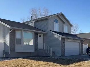 6045 W Castle Park Ln, Salt Lake City, UT 84118