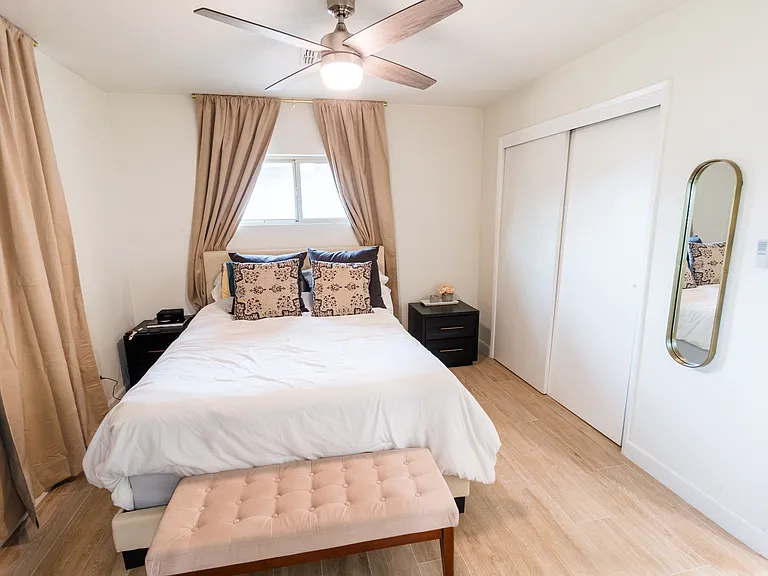 7244 E Coronado Rd — Photo 9