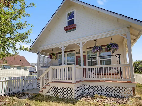 493 Ocean Spray St SW #A, Ocean Shores, WA 98569