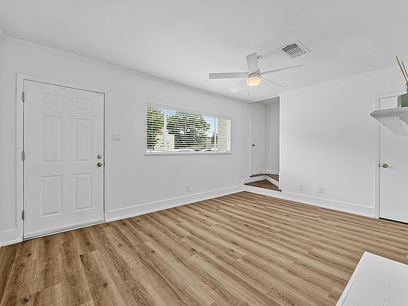 5th image of 2401 Winsted Ln APT 2