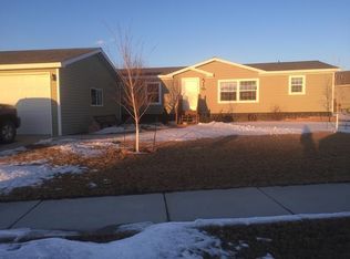 4522 34th Ave NW, Mandan, ND 58554