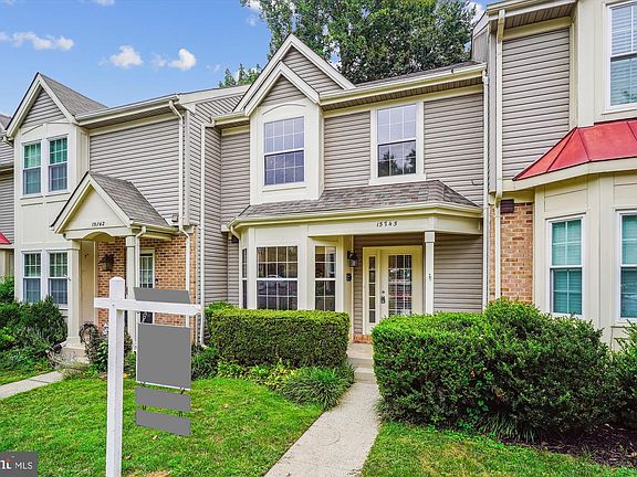 3rd image of 15745 Widewater Dr