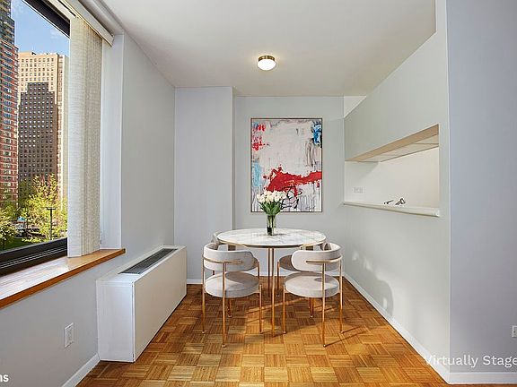 5th image of 161 W 61st St APT 3H