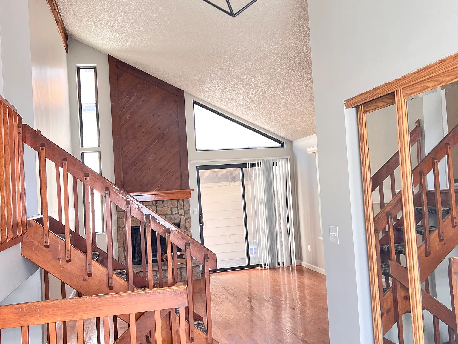 5 bed, 1830 sqft, $2,680 — Photo 3