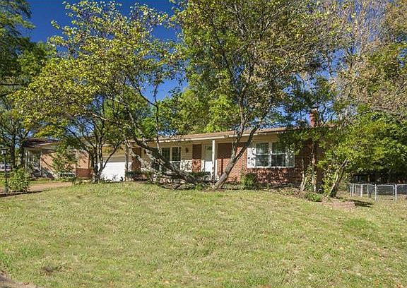2nd image of 9625 Yorkshire Estates Dr