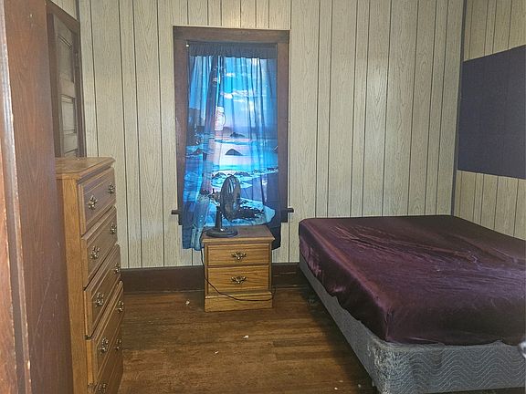 2nd image of 1710 Capitol Ave