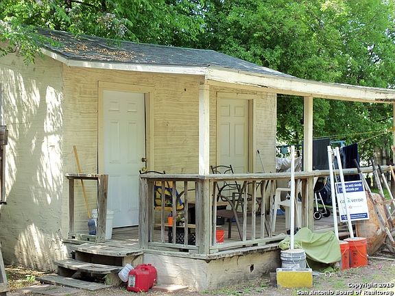 3rd image of 531 E Drexel Ave