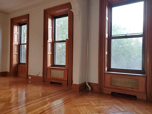 Rented by BLS Realty | media 22