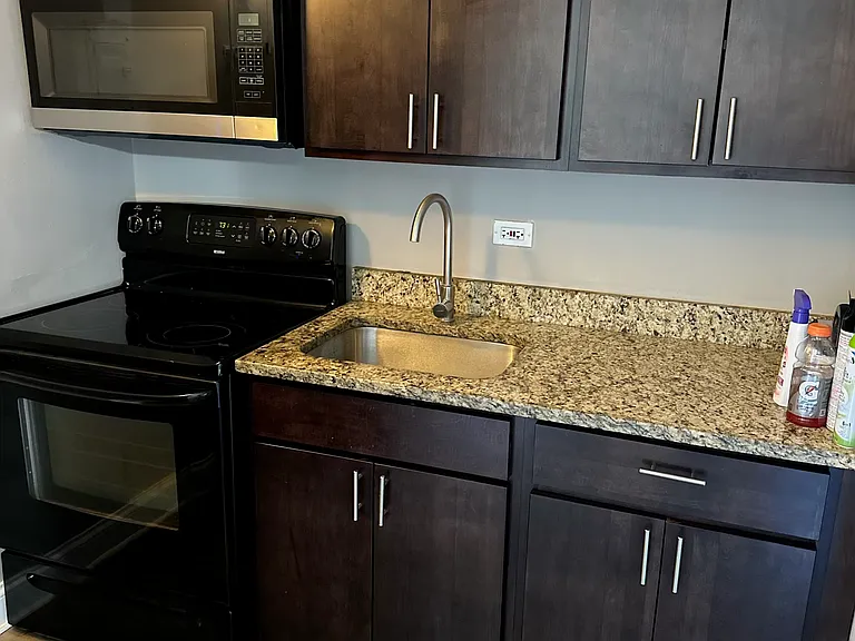 8627 S Ingleside Ave #1D — Photo 11
