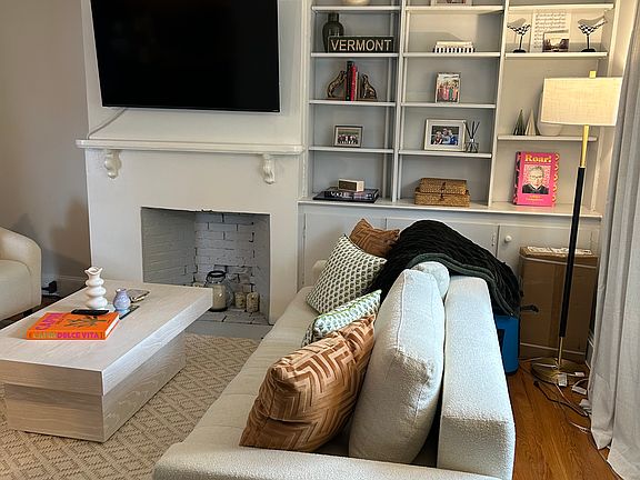 3rd image of 6A Salem Street Ave APT 2