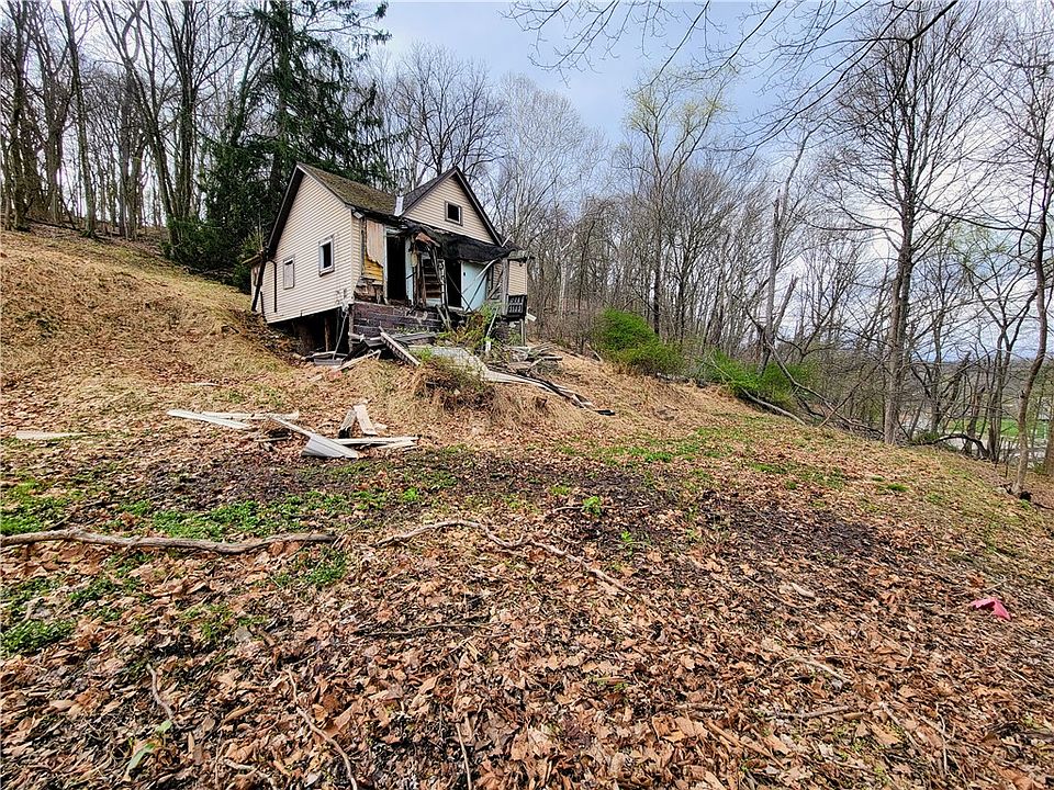 1st image of 3867 Leslie Ave