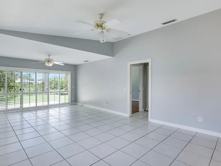 10870 SW Dardanelle Dr — Photo 26