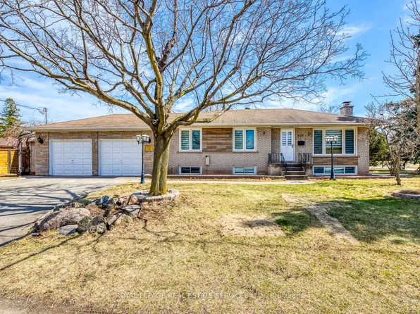 577 Trudale Ct, Oakville, ON L6L 4H2