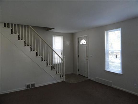 Monroe front room