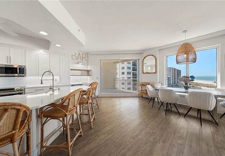 1200 Gulf Blvd #902 — Photo 2