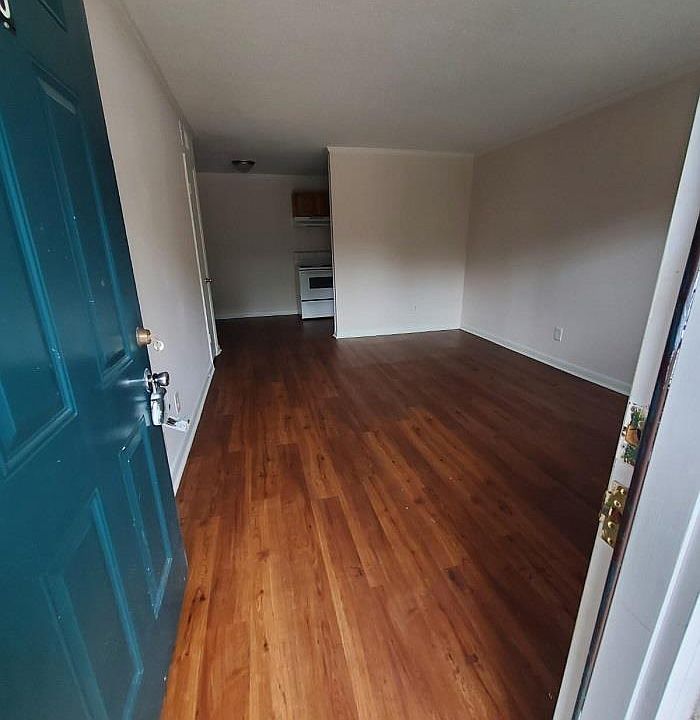 1st image of 2201 Morehead Ave APT 6