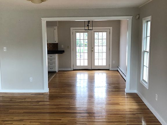 4th image of 42 Tide Ct