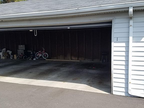 2nd image of 27034 Heatherford Dr APT 2