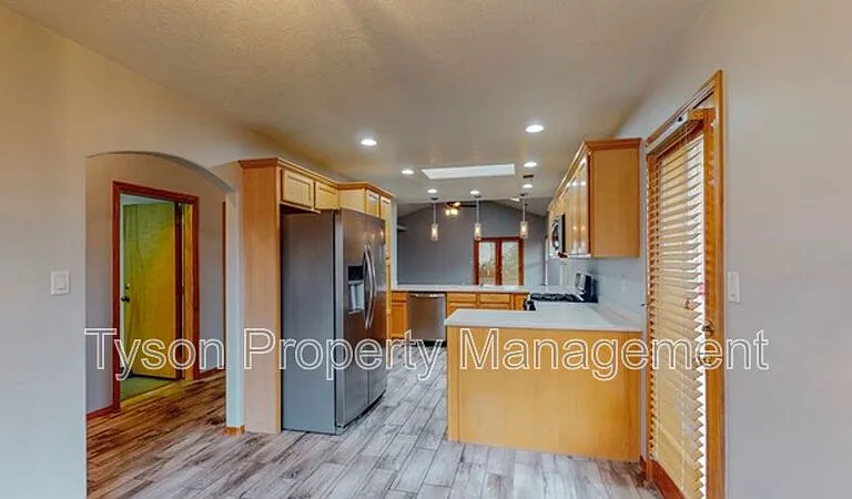 4404 Noche Clara Ave NW — Photo 4