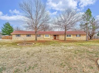 8 Constitution Ave, Altus, OK 73521