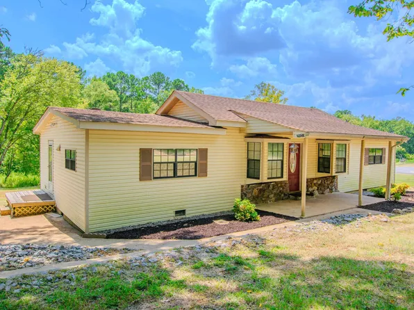 1021 Squires Rd, Benton, AR 72015