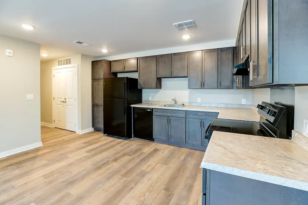 Thatcher Flats — Photo 2
