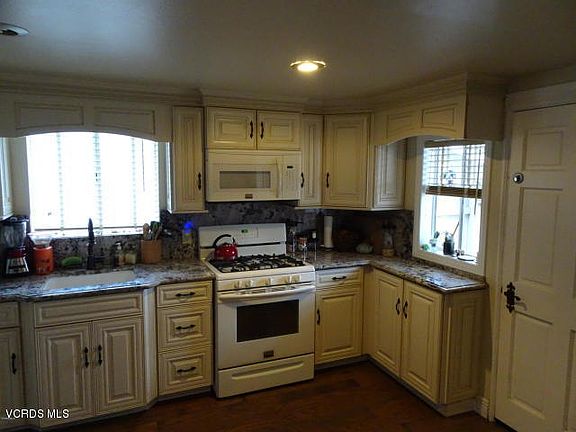 4th image of 386 S Seaward Ave