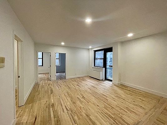 1st image of 213 E 37th St #4MM