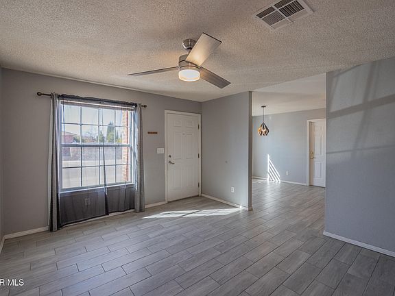 3rd image of 3928 Tierra Alamo Dr
